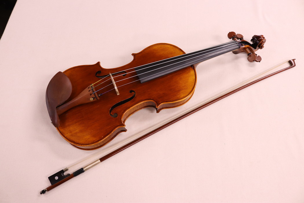カルロジョルダーノ バイオリン 1976 VS1-1/4カルロジョルダーノ - 弦楽器